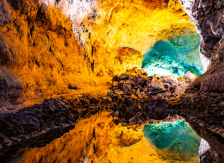 las cuevas más bonitas de España