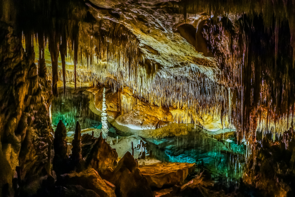 Las cuevas más bonitas de España: Cuevas del Drach en Mallorca