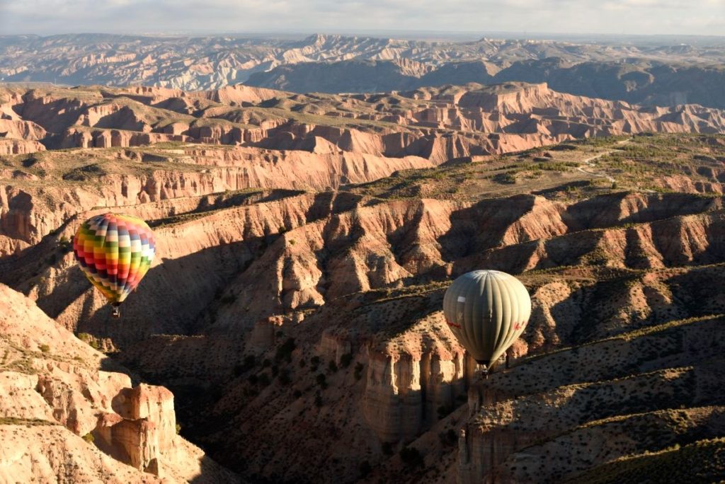 volar en globo en España Geoparque de Guadix